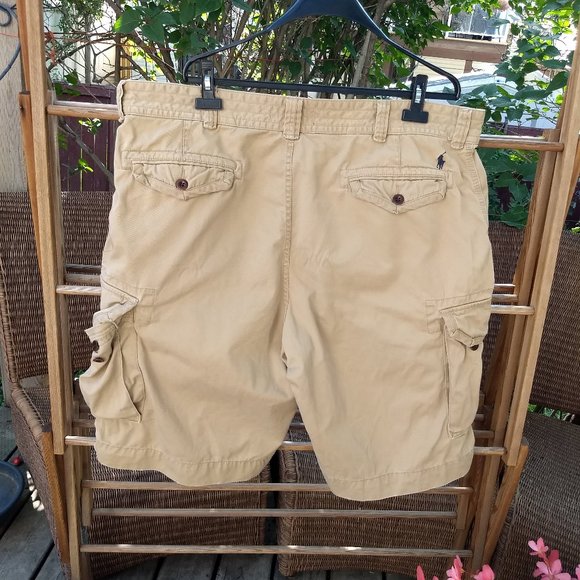 Polo by Ralph Lauren khaki cargo shorts Size 44T - Picture 2 of 15